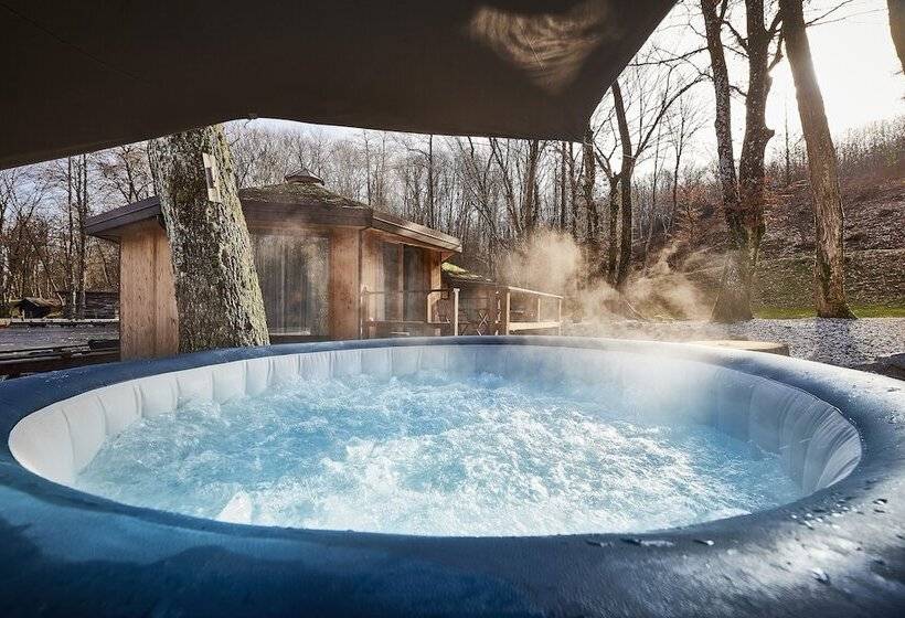 پانسیون Pikol Lake Village Premium Glamping