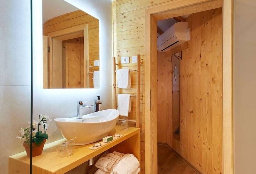 پانسیون Pikol Lake Village Premium Glamping