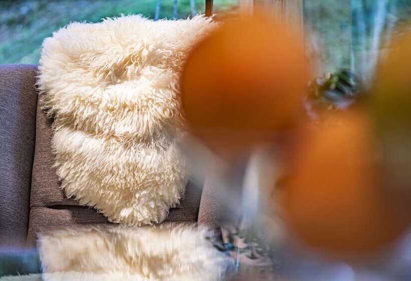 پانسیون Pikol Lake Village Premium Glamping