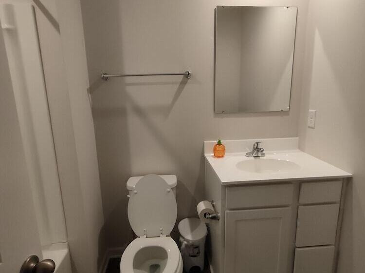 Пансион Ryan Home