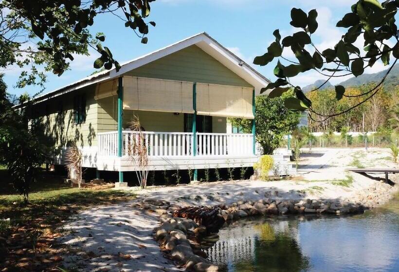 פנסיון Villa Tiga V3   Datai Valley