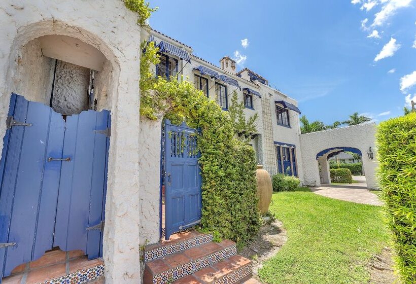 پانسیون Young Mansion