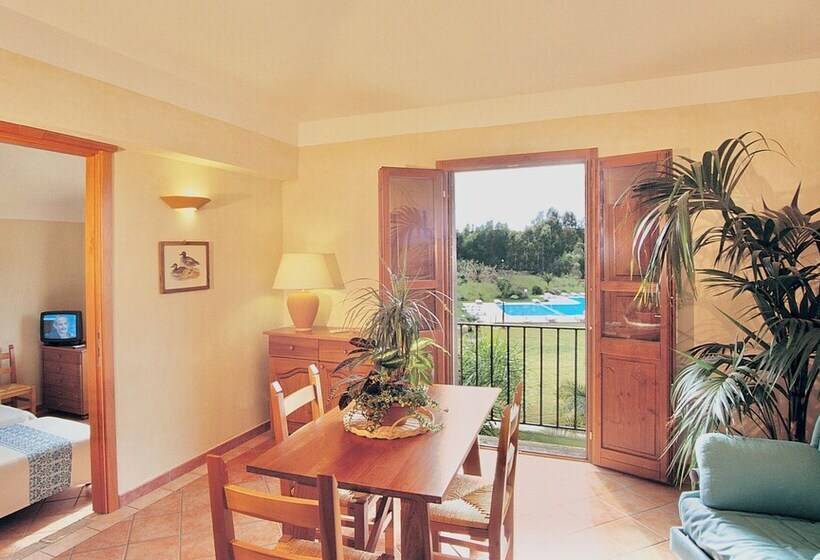 Residence Con Piscina A 250 Mt Dal Mare