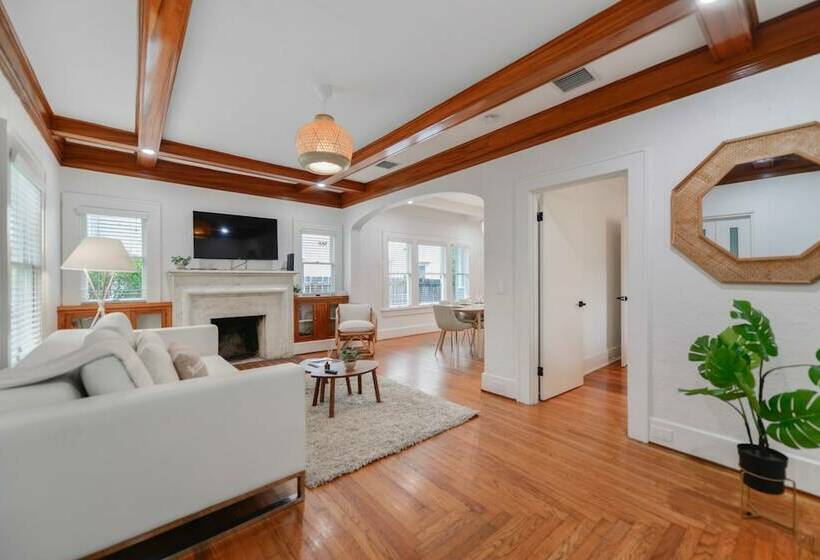 إقامة Amazing Bahamian Home At Design District