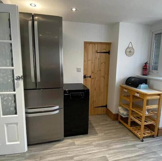 레지던스 Lovely 3 Bed House In Bridgend 7min From Porthcawl