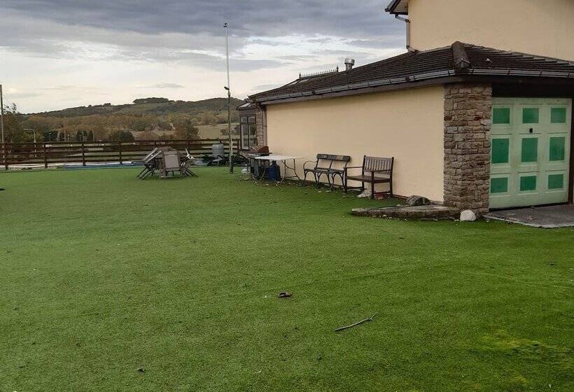 דירת נופש Luxury Farm House With Swimming Pool Eurovision 23