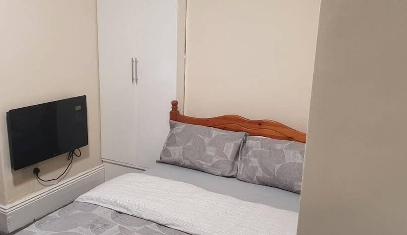 إقامة Remarkable 3 Bed House In Wallsend