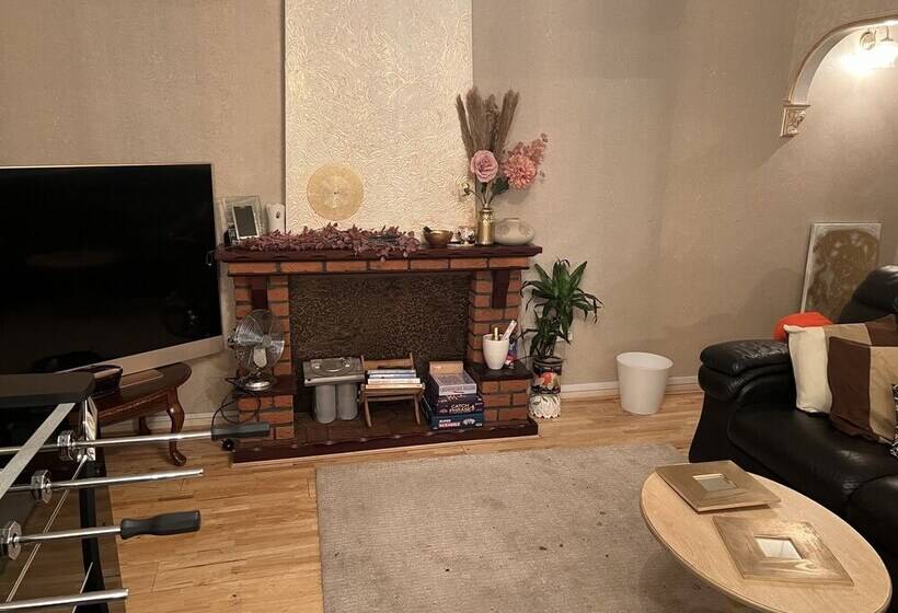 レジデンス Stunning 3 Bed House In Enfield, Can Sleep 10