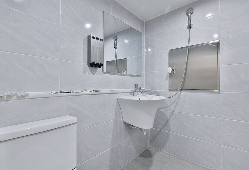 Shire Hotel Busan Station