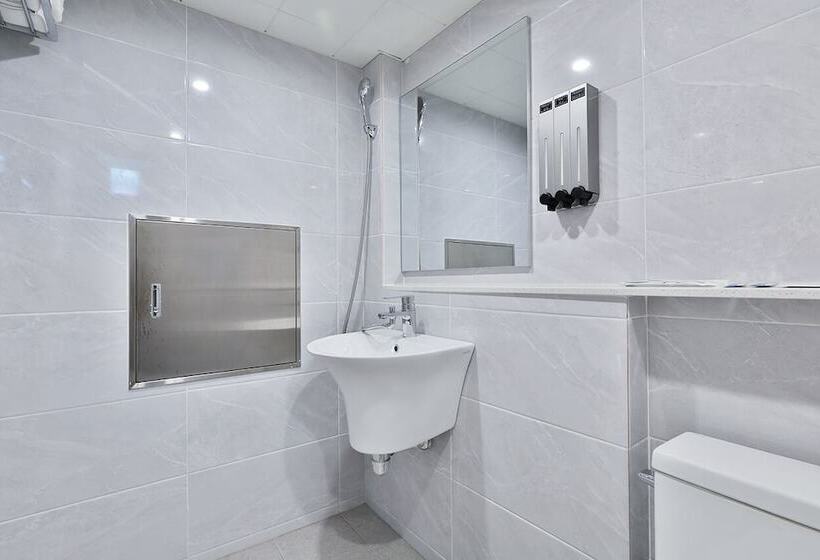 Shire Hotel Busan Station