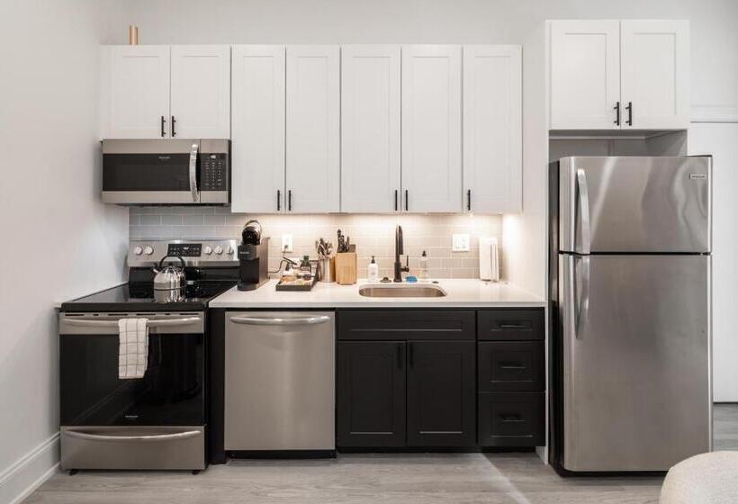 Sosuite At French Quarters   Rittenhouse Square