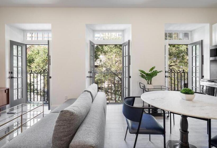 Sosuite At French Quarters   Rittenhouse Square