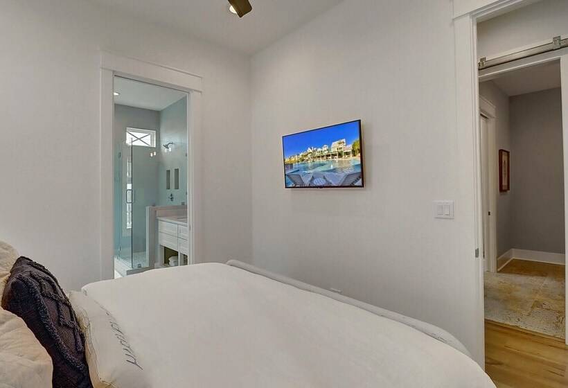 The Lighthouse 328 Coa