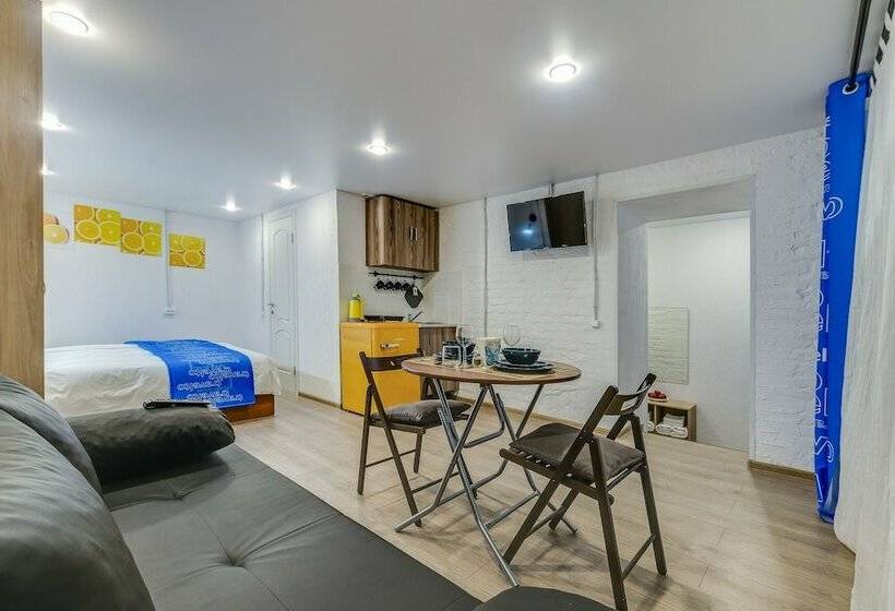 Travelto Fontanka 87