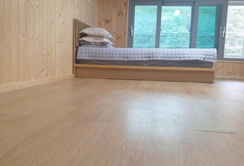 Ulsan Daeunsan Valley Pension