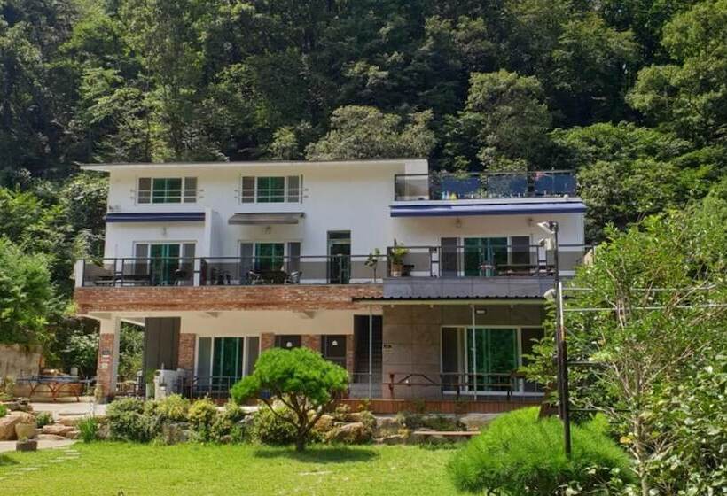 Ulsan Daeunsan Valley Pension