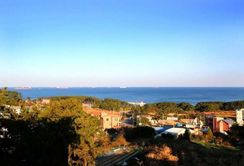 Ulsan Ganjeolgot Haedameun Pension