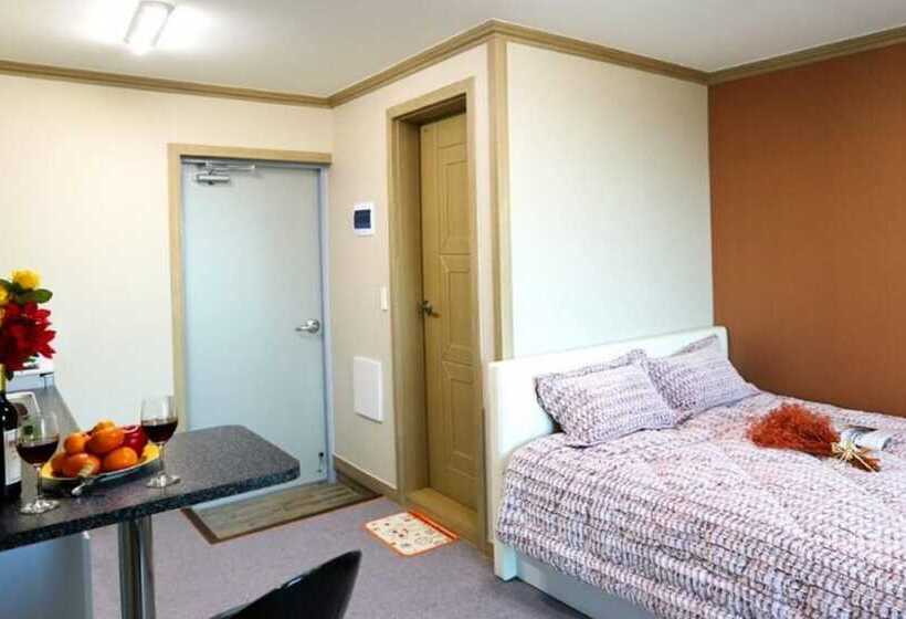 Ulsan Ganjeolgot Haedameun Pension