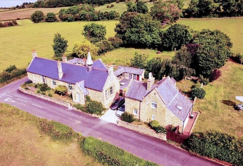 Unique Countryside Cottage Close To Sunderland