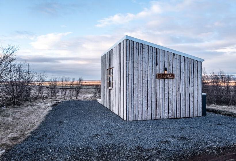 Au44 Cottages Arngrimslundur