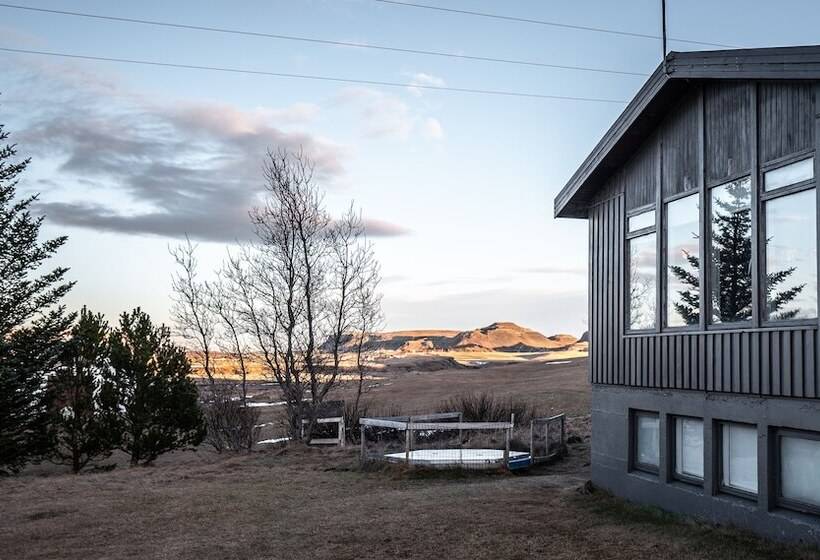 Au44 Cottages Arngrimslundur