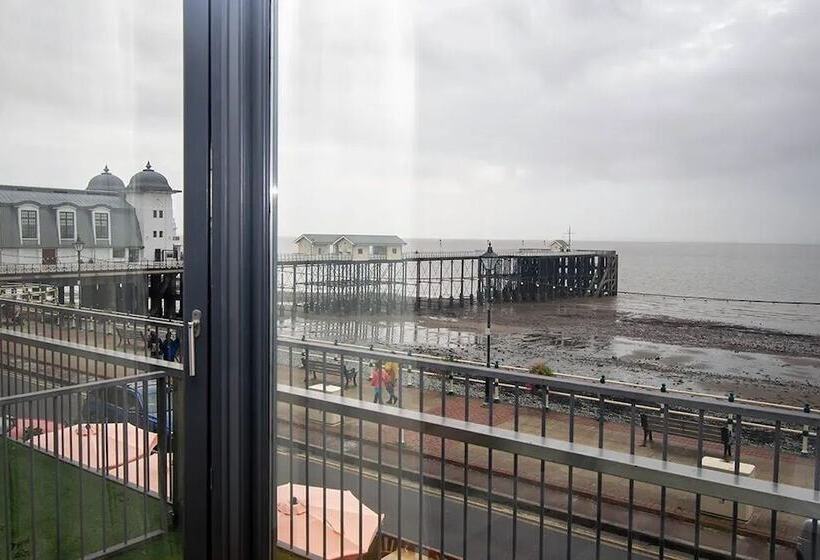 Beachcliff Hotel And Apartments