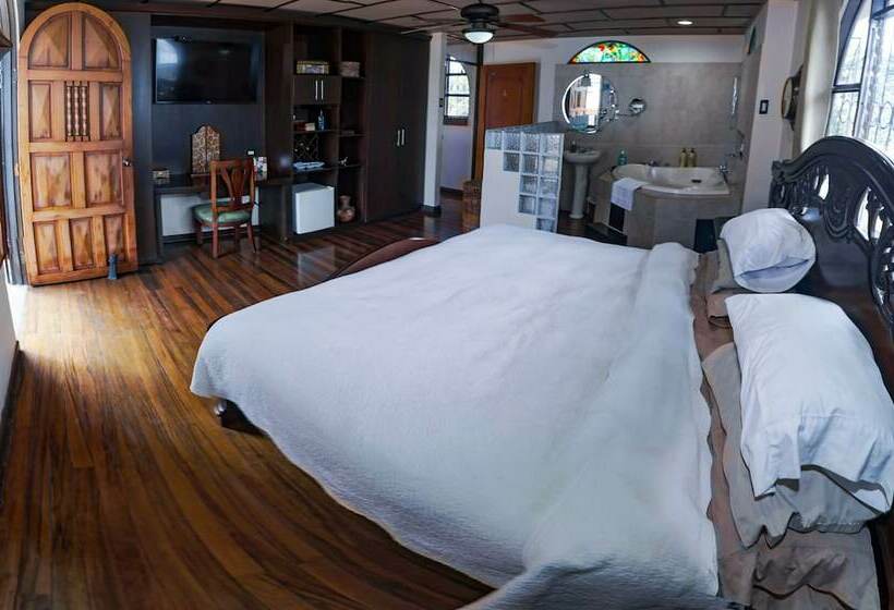 مبيت وإفطار Dobson Manor