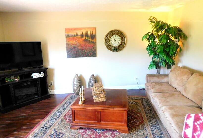 مبيت وإفطار Evonne S Sharing House