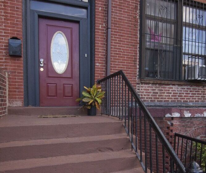 مبيت وإفطار Saint Nicholas Inn Guesthouse