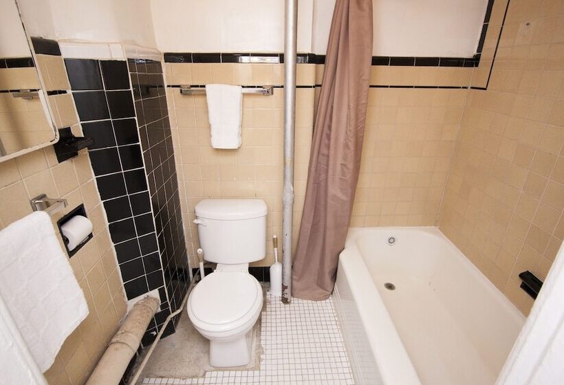 مبيت وإفطار Saint Nicholas Inn Guesthouse