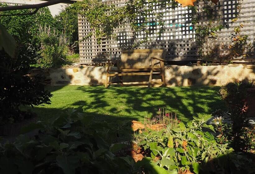 Cobblers Cottage B & B Accommodation