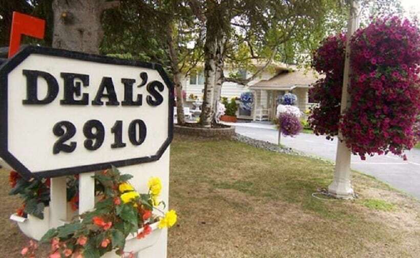 Deal S Bed & Breakfast Inn