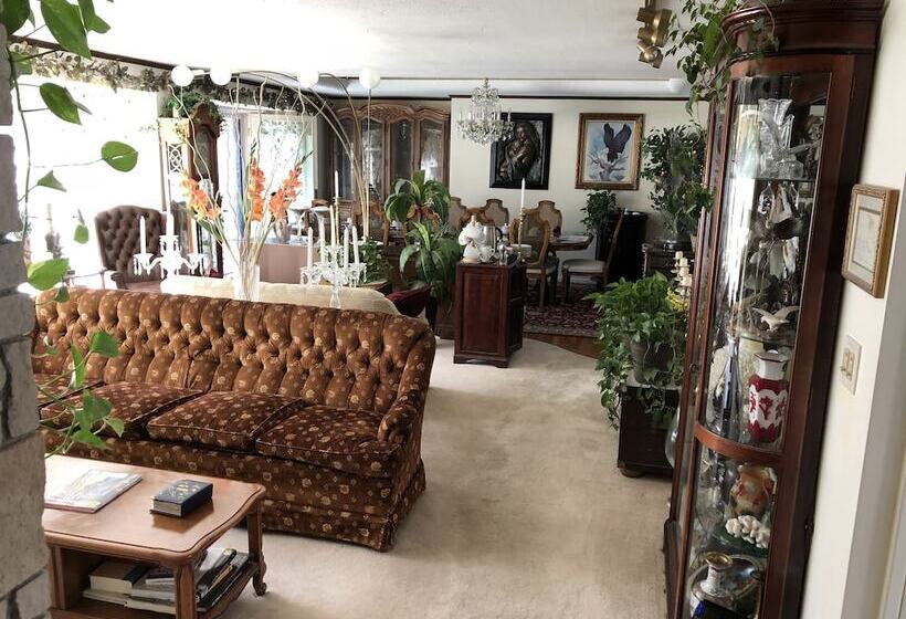 Deal S Bed & Breakfast Inn