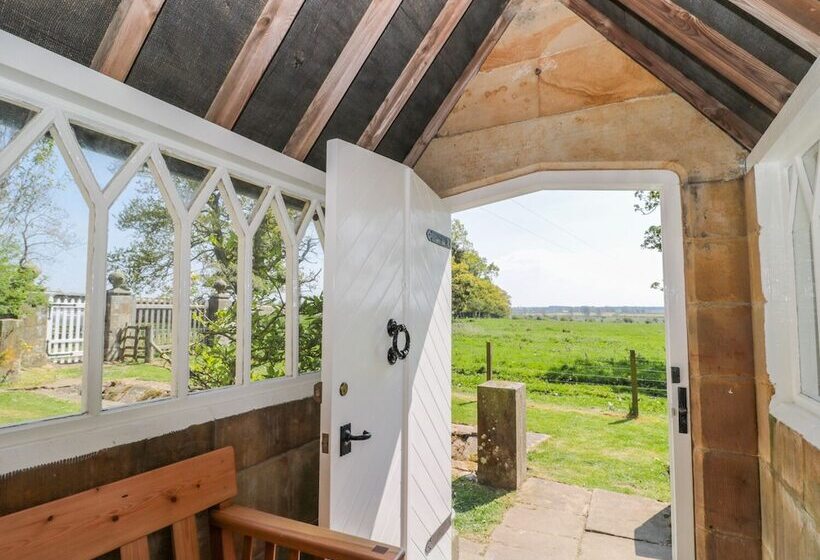 Fenwick Retreat At Fenwick Lodge