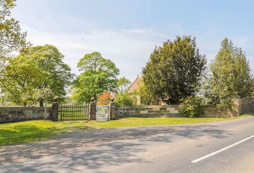 Fenwick Retreat At Fenwick Lodge