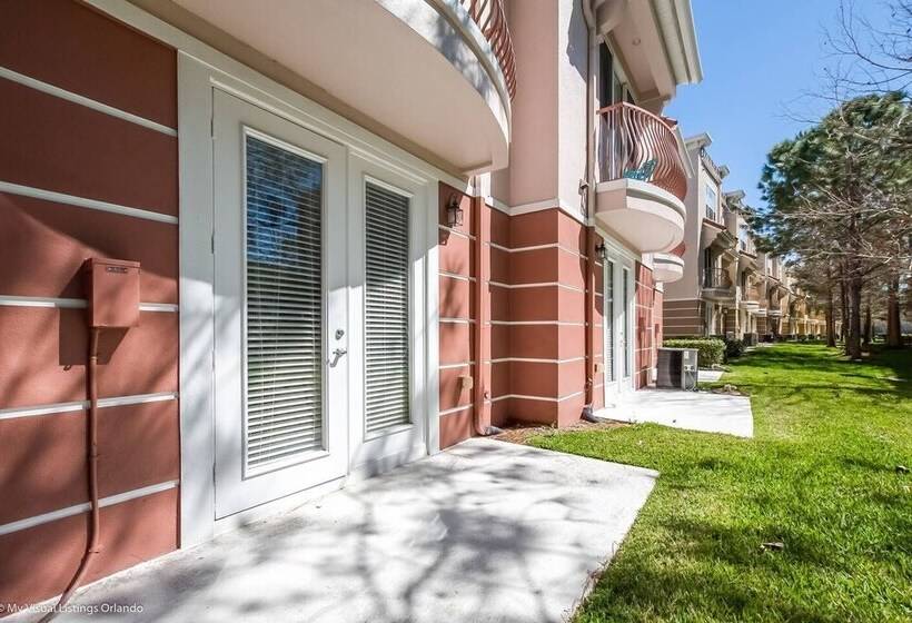 Fresh And Remodeled In Vista Cay! Townhome   3br/3.5ba 3vc045