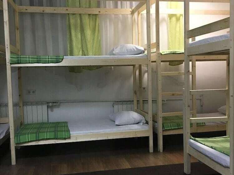 Gnezdo Novoslobodskaya Hostel