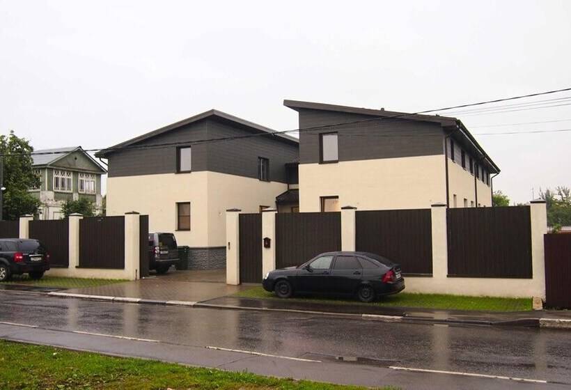 Guest House Opaliha Loft Rooms   Hostel