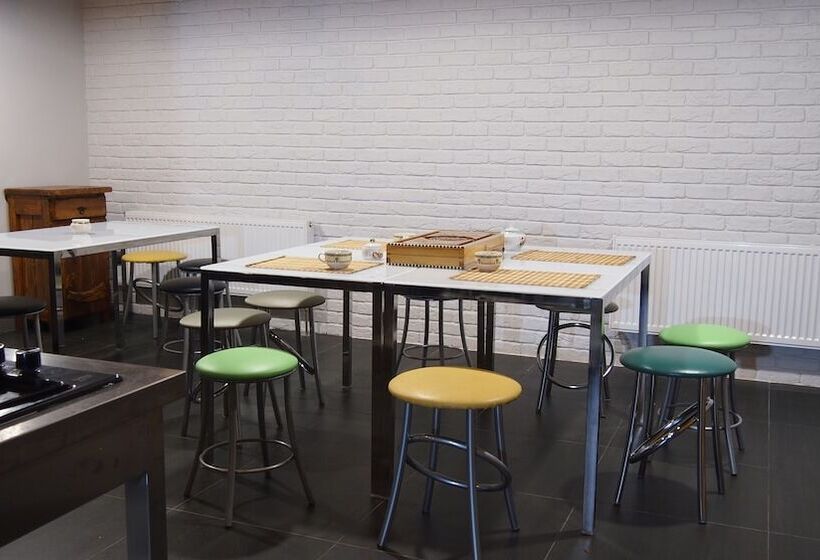 Guest House Opaliha Loft Rooms   Hostel