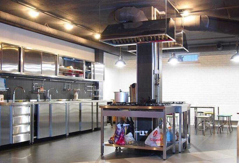 Guest House Opaliha Loft Rooms   Hostel