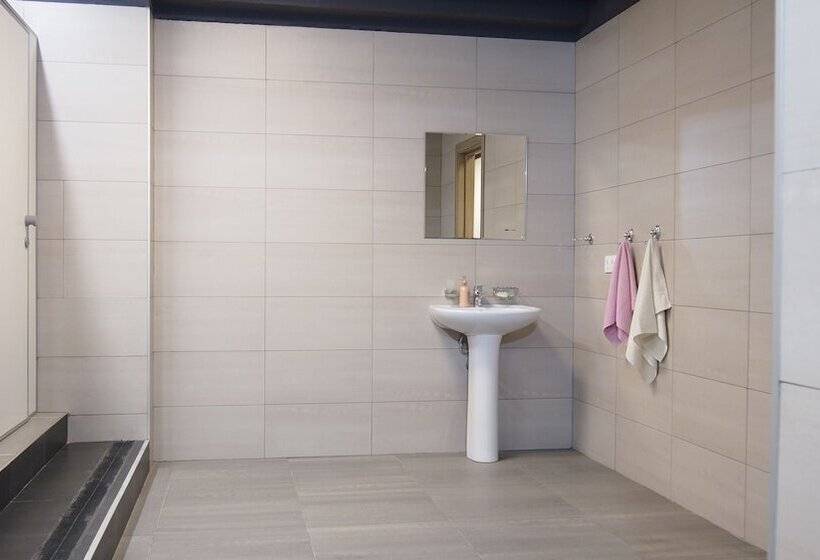 Guest House Opaliha Loft Rooms   Hostel