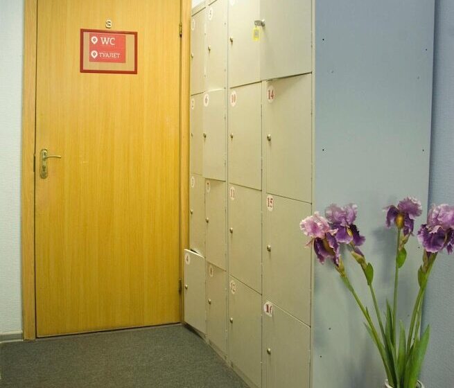 Hostel On Akademika Anokhina 13