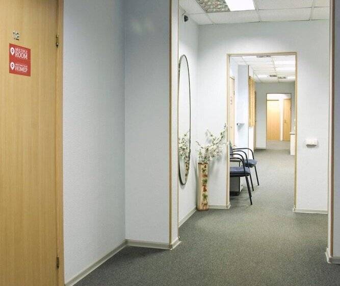 Hostel On Akademika Anokhina 13