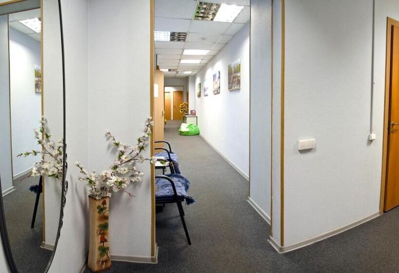 Hostel On Akademika Anokhina 13