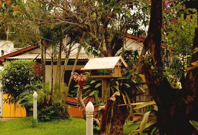 Hostel Quatro Estações