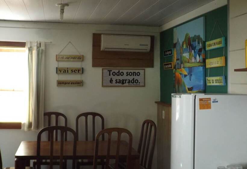 Hostel Quatro Estações