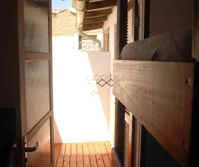 Hostel Quatro Estações