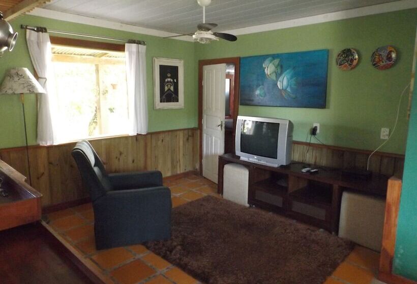 Hostel Quatro Estações