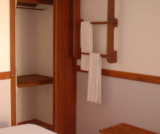 Hostel Quatro Estações