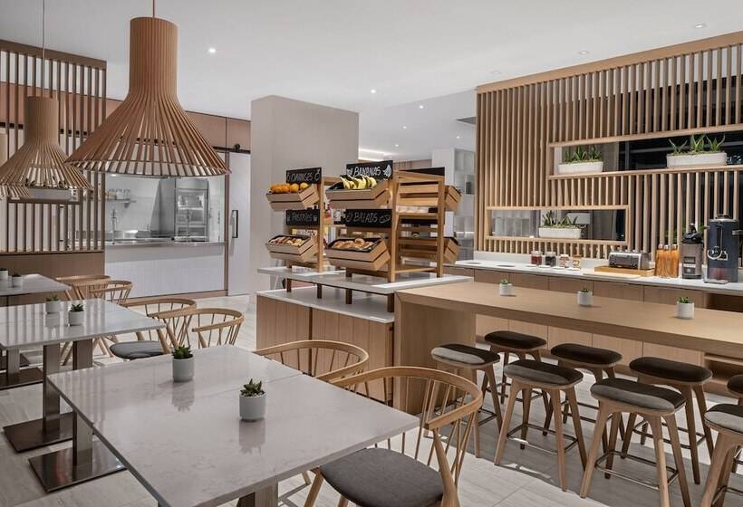 Ac Hotel By Marriott Miami Brickell